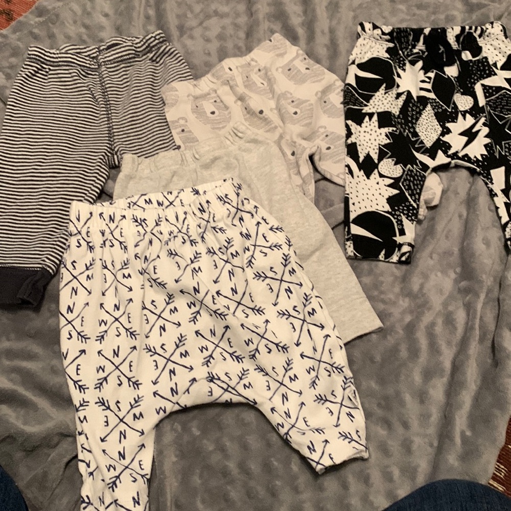 Newborn to 6 months boy pants